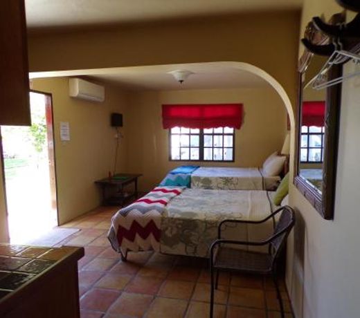 Bamboleo Inn Belize