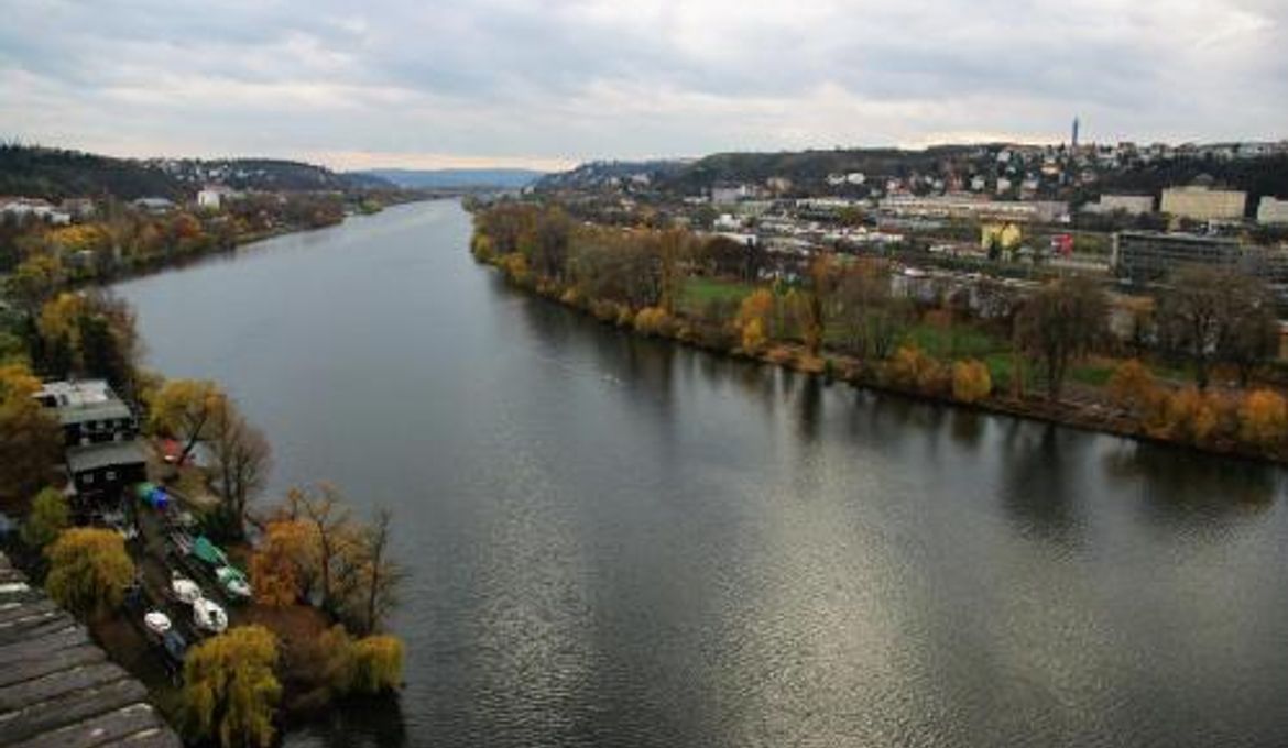 Spacious Prague View Apartment