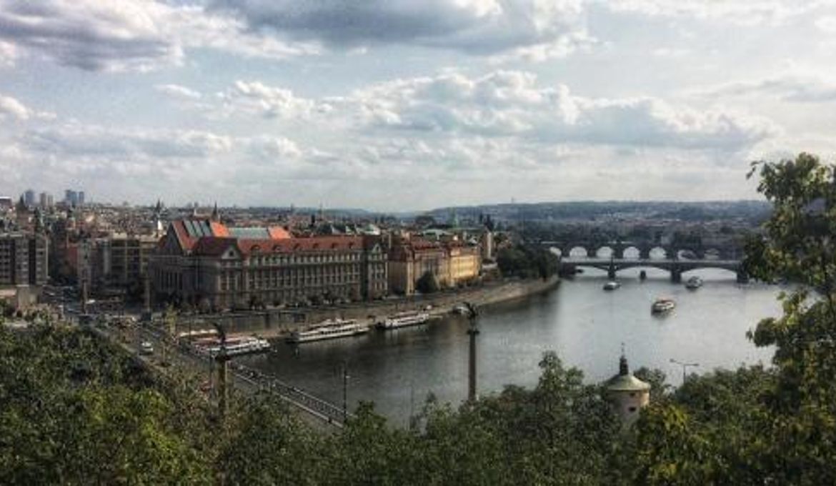 Spacious Prague View Apartment