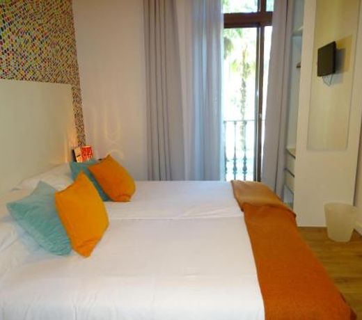 The Hotel 592 - Adults Only