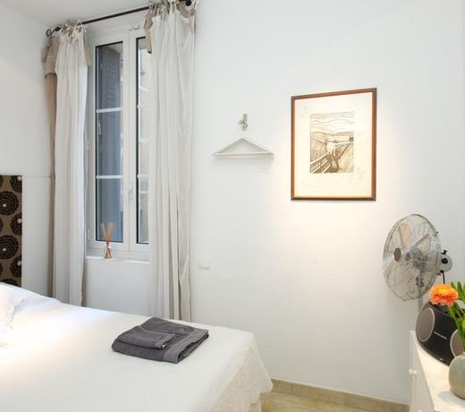 Rue Sade Bed & Breakfast