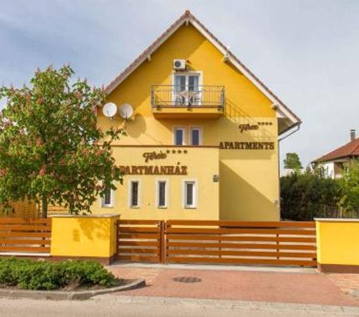 Holiday home in Balatonmariafurdo 19492