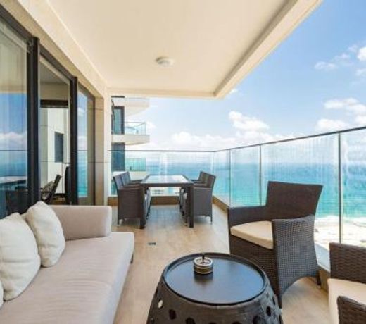 Chic&Design 4BR apartment