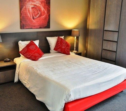 BEST WESTERN LEONARDO CHARLEROI