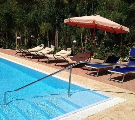 Villa Rosemary