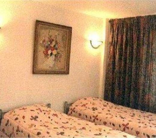 Charleroi Apartotel Des Jardins De La Fontaine Qui Bout