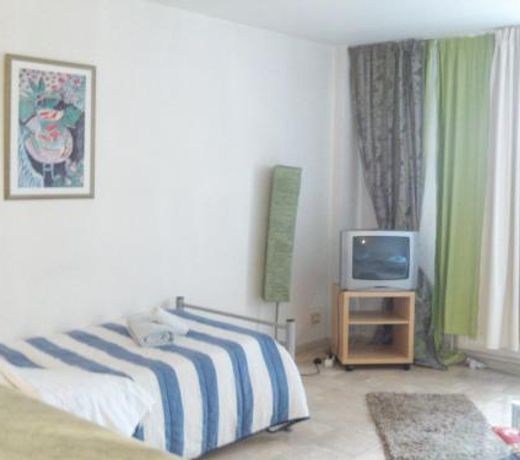 Charleroi Apartotel Des Jardins De La Fontaine Qui Bout