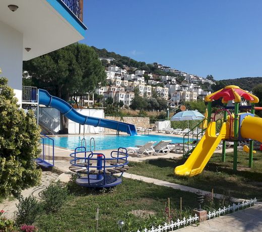 Chronos Beach Hotel