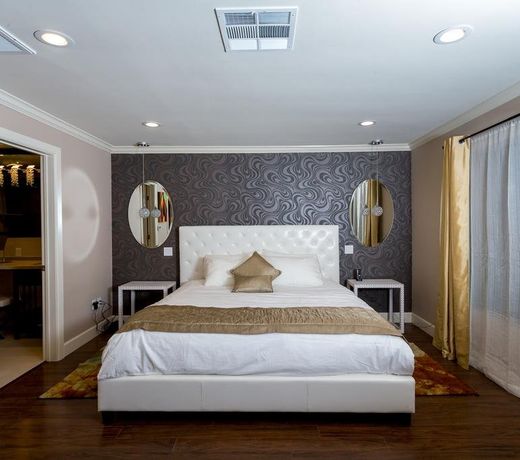 Little Paradise Hotel
