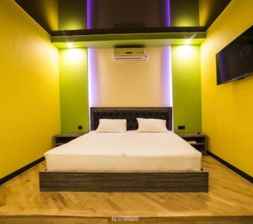 Voyage Hotel