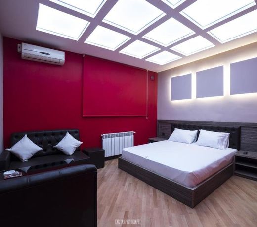Voyage Hotel