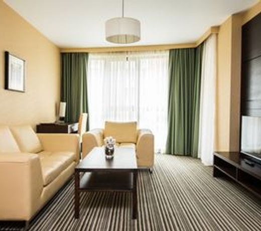 Best Western Plus Olives City Hotel - Free Parking