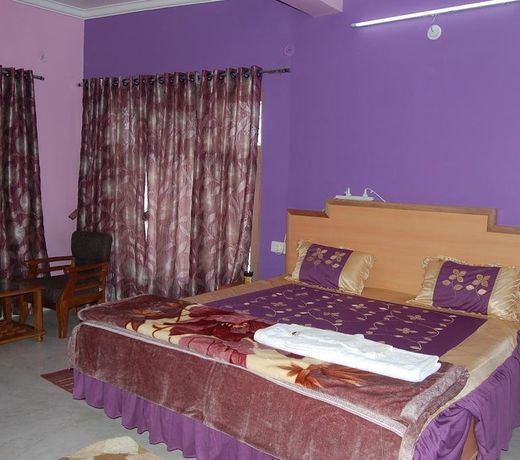 Roshan Villa
