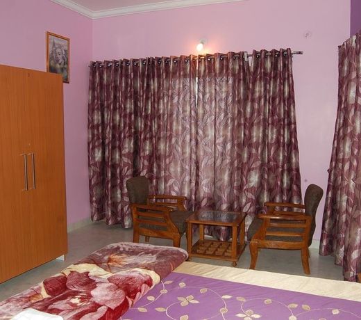 Roshan Villa