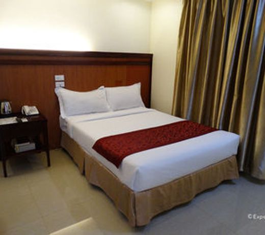 Vaccinated Staff - OYO 824 Chinatown Lai Lai Hotel