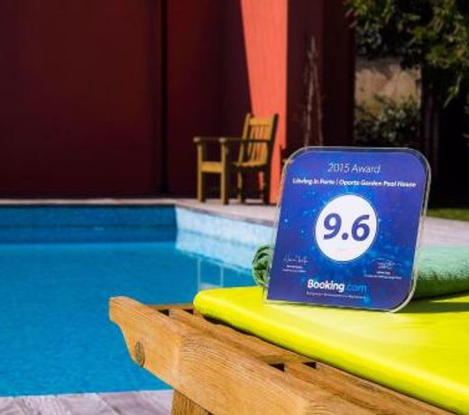 Liiiving in Porto | Oporto Garden Pool House
