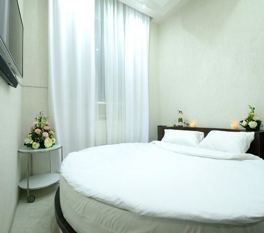 Alex Hotel on Prosveshcheniya