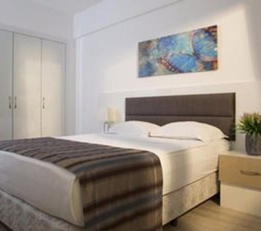Sun Suit Hotel
