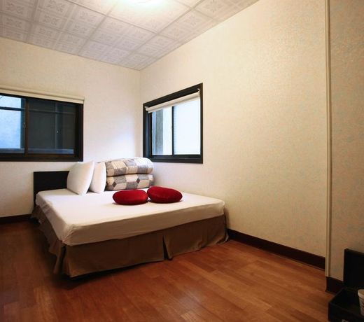 Fenchihu Street Hotel