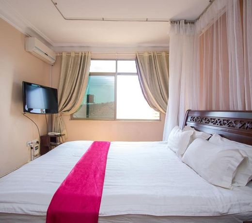Eight Winx Hotel