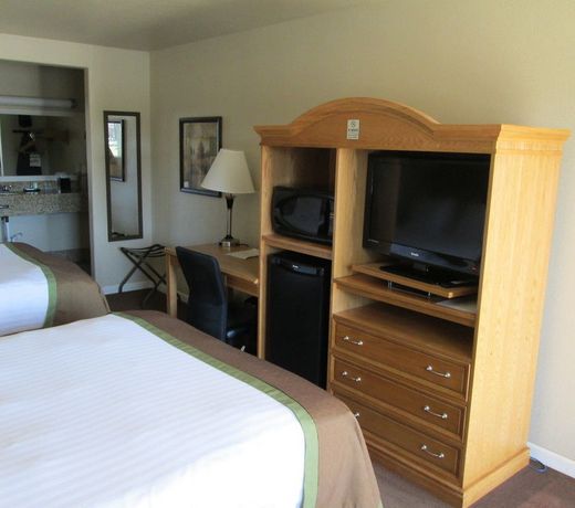 Woodland Inn