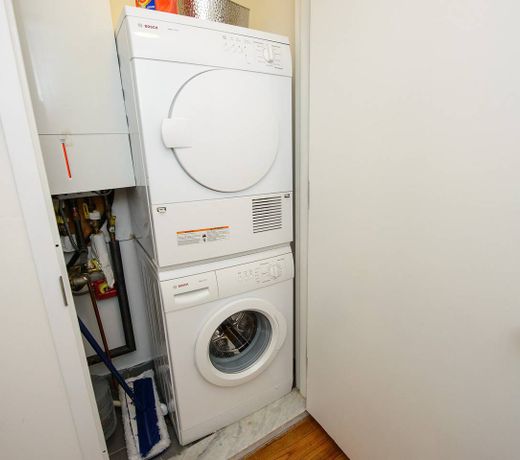 LOWER EAST SIDE 3 BEDROOM