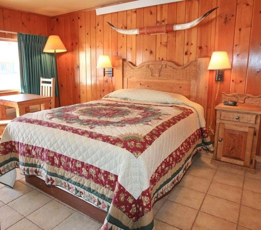 The Longhorn Ranch Lodge & RV Resort