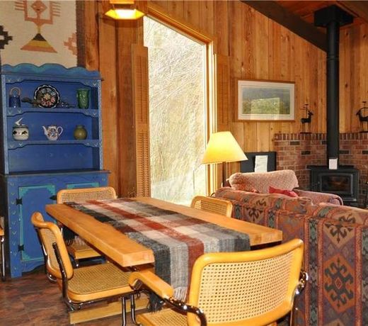Lakeview House