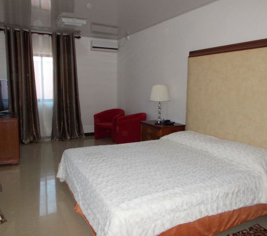 Hotel Ritz Lauca