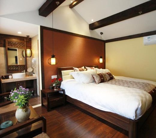 Lijiang Gui Yuan Tian Ju Guesthouse