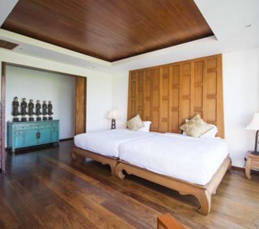 Surin Heights Villa