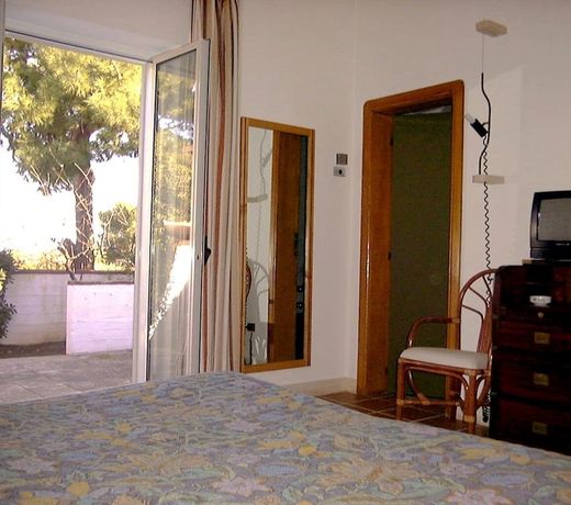 Grotta Palazzese Beach Hotel