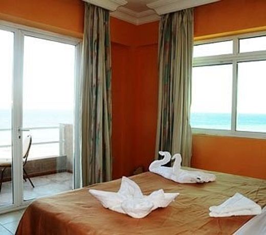 BARRACUDA HOTEL