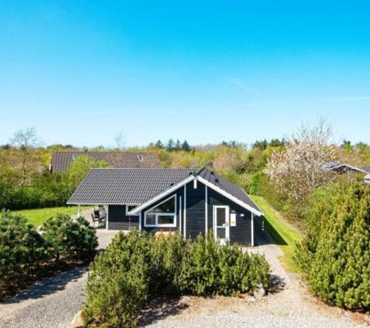 8 person holiday home in Hemmet