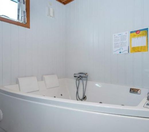 8 person holiday home in Hemmet