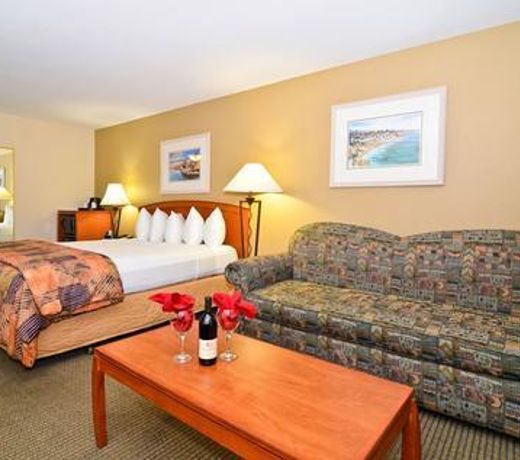 Best Western Plus Capitola By-the-Sea Inn & Suites