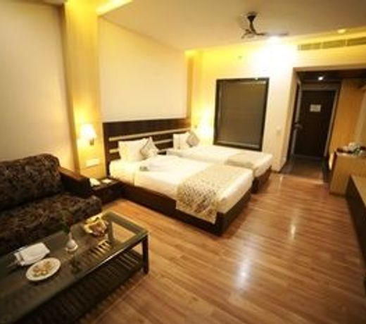 Ramada by Wyndham Varanasi Katesar
