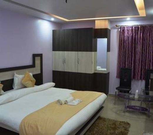 Hotel Vaishnavi Heights