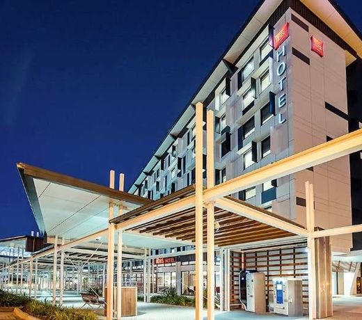 Ibis Mackay