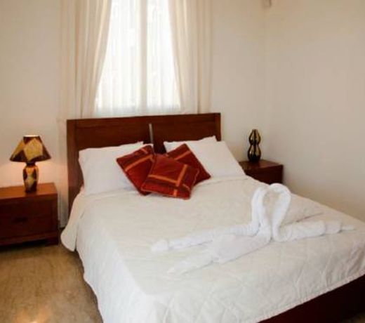 Villa Saraliana Sandy Beach Villas - Heated Pool - Jacuzzi - Private Beach Area