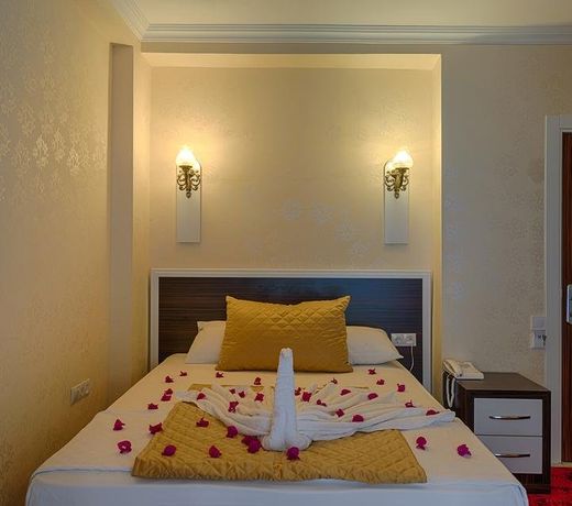 Elit Otel