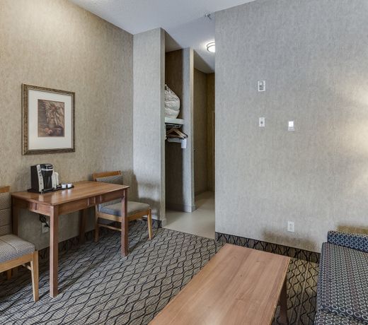 Holiday Inn Express Hotel & Suites Saskatoon, an IHG Hotel