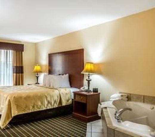 Quality Inn & Suites near Lake Oconee