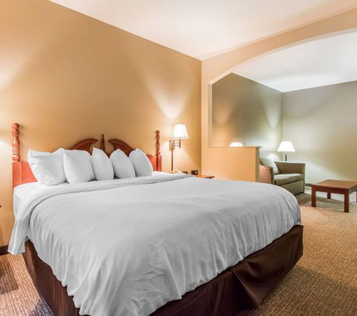 Quality Suites New Iberia