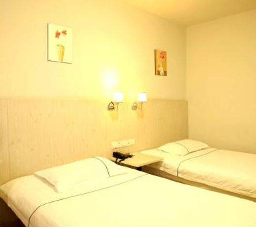 Nanchang Huyou Boutique Hotel Bayi Square Railway Station