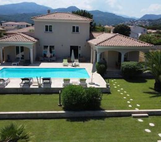 Villa Corse