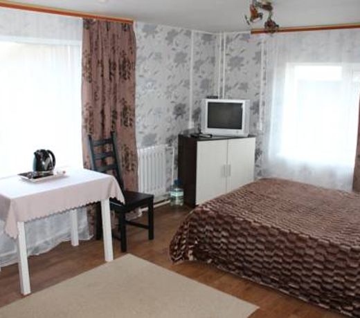 Gostinitsa v gorode Kirillov