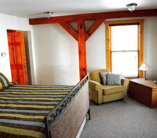 Brush Mountain Lodge