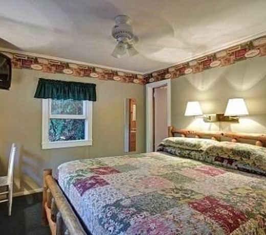 Mitchells Lodge and Cottages