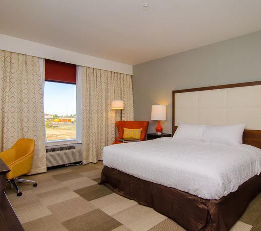 Hampton Inn & Suites Huntsville